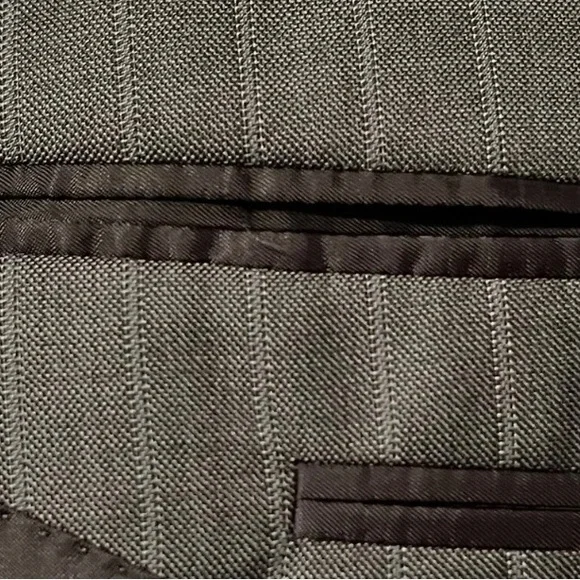 JOS A. BANK MEN’S SLATE & GRAY STRIPED WOOL SIGNATURE GOLD COAT/48 LNG/PRE-OWNED